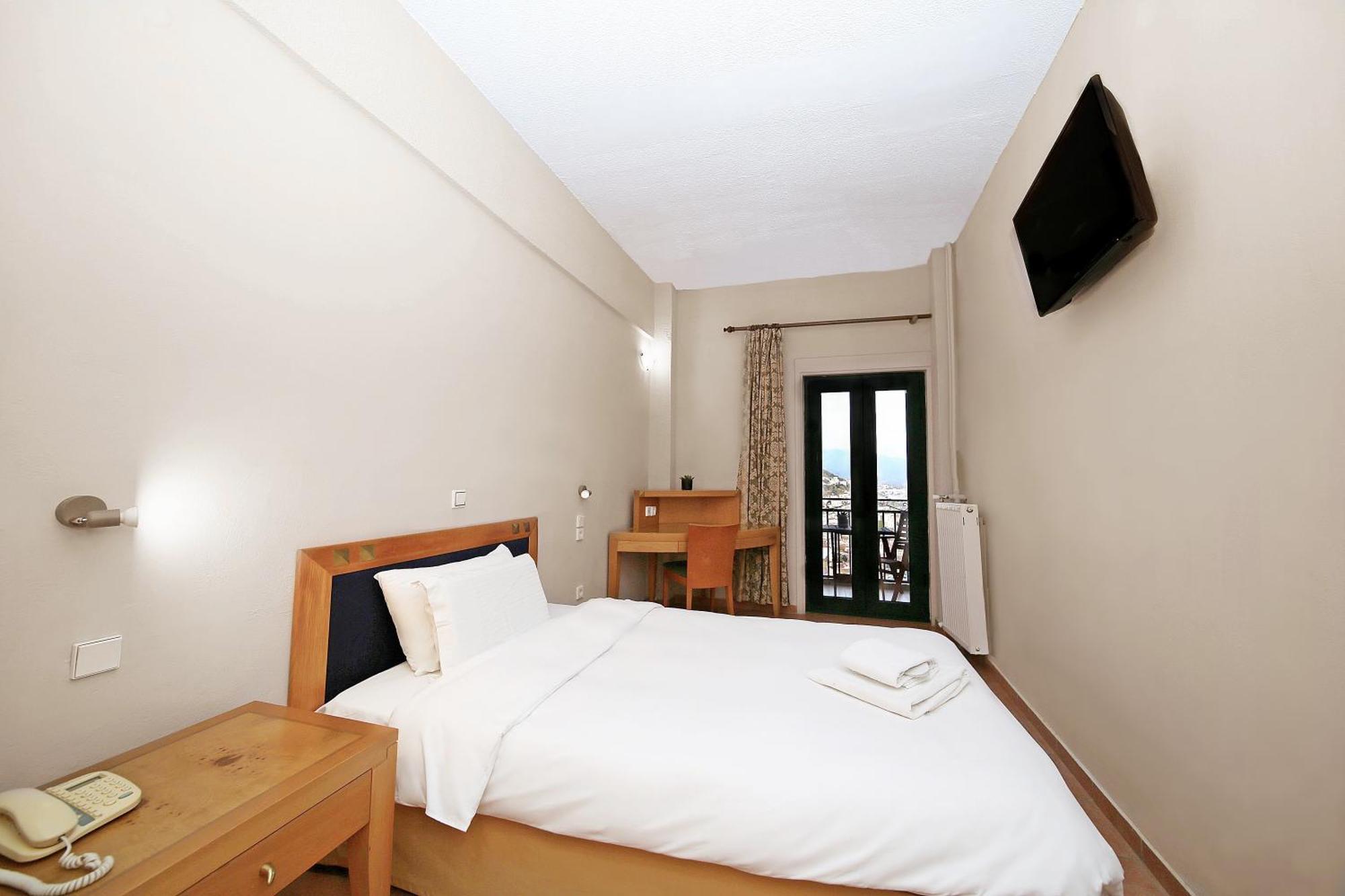 Hotel Lecadin Karpenísion Esterno foto