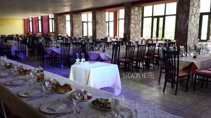 Hotel Lecadin Karpenísion Esterno foto